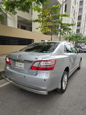 টয়োটা প্রমিও ২০১৪ সিলভার