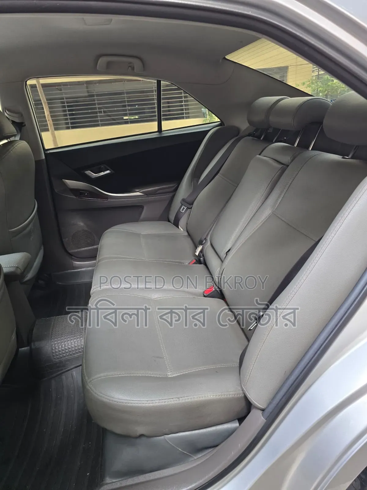 টয়োটা প্রমিও ২০১৪ সিলভার