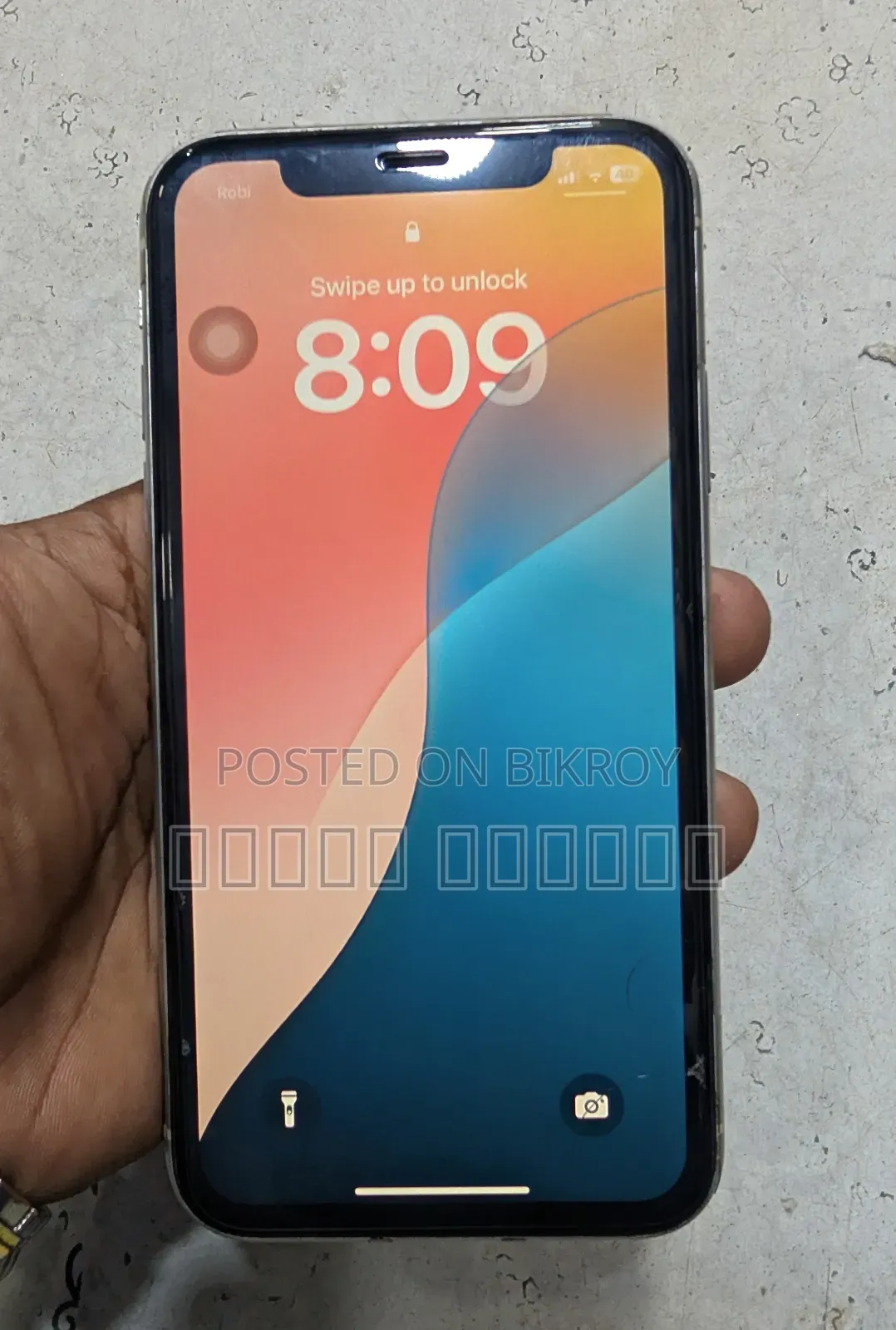 Apple iPhone XR 64 GB White