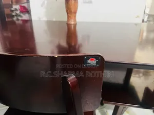 Regal Table With 4 Chair