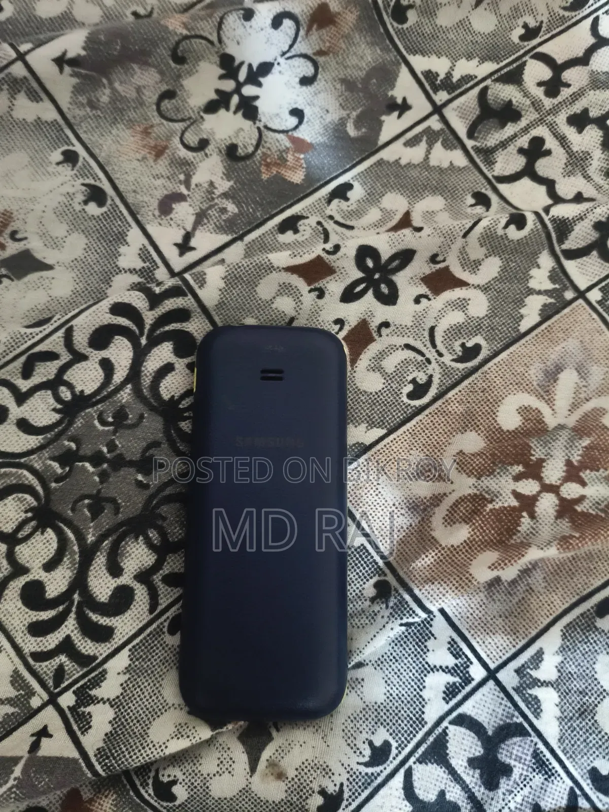 স্যামসাং গুরু মিউজিক ২ নীল