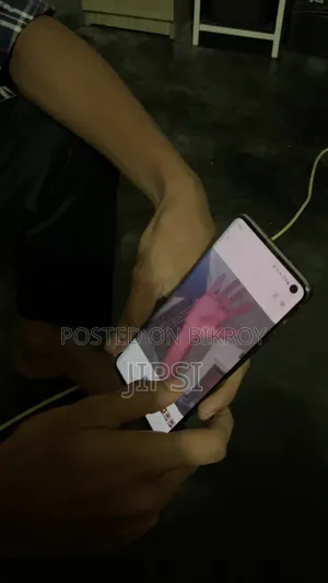 স্যামসাং গ্যালাক্সি এস১০ ১২৮ জিবি ব্লু