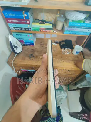 রিয়েলমি নোট ৭০ ১২৮ জিবি রোজ গোল্ড