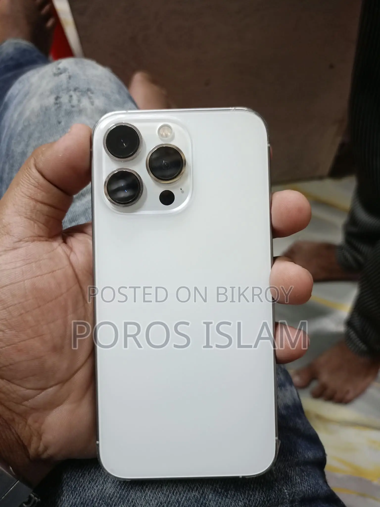 অ্যাপল আইফোন ১৩ প্রো ১২৮ জিবি হোয়াইট