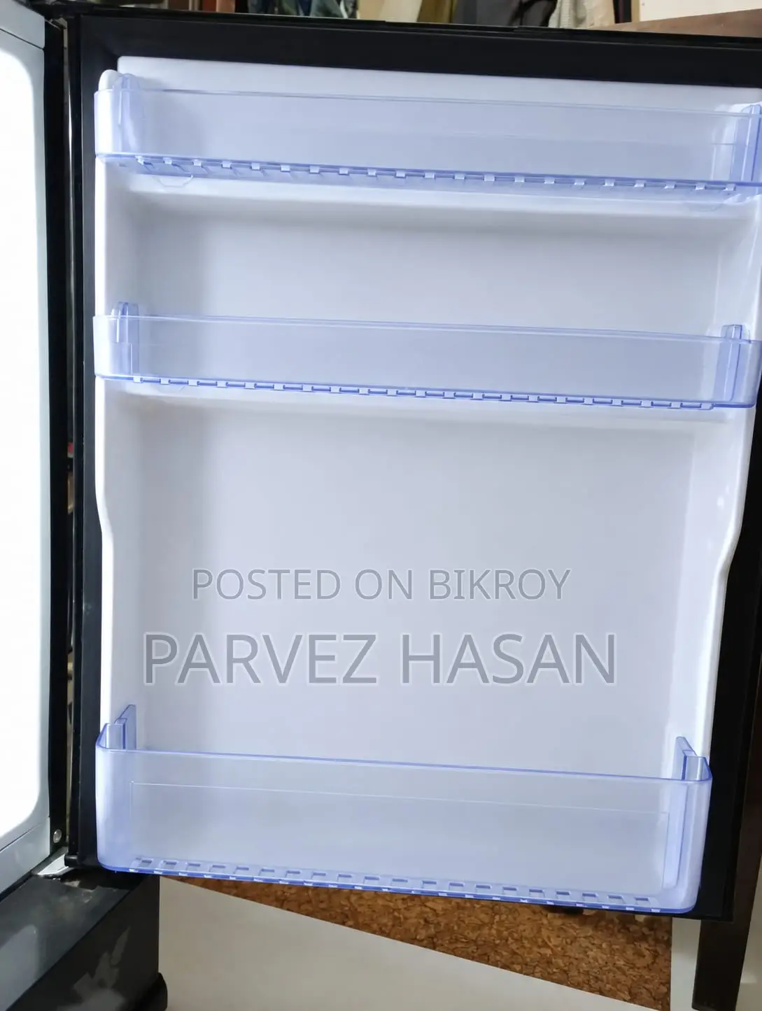 ওয়ালটন ডব্লিউএফএ-২এ৩ রেফ্রিজারেটর বিক্রি হবে।ফ্রিজটি মে ২০২৫ সালে কেনা