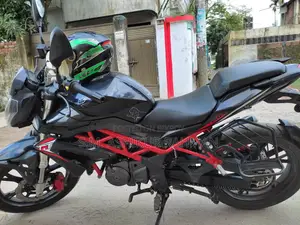 বেনেলি টিএনটি ২০১৯ কালো