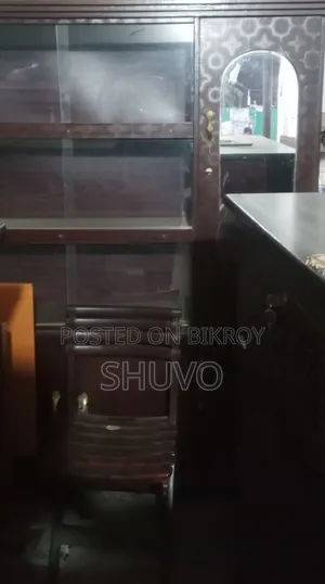 বোর্ডের ৩ইন ১মডেল এর শোকেস/বুকশেলফ বিক্রয় করা হবে