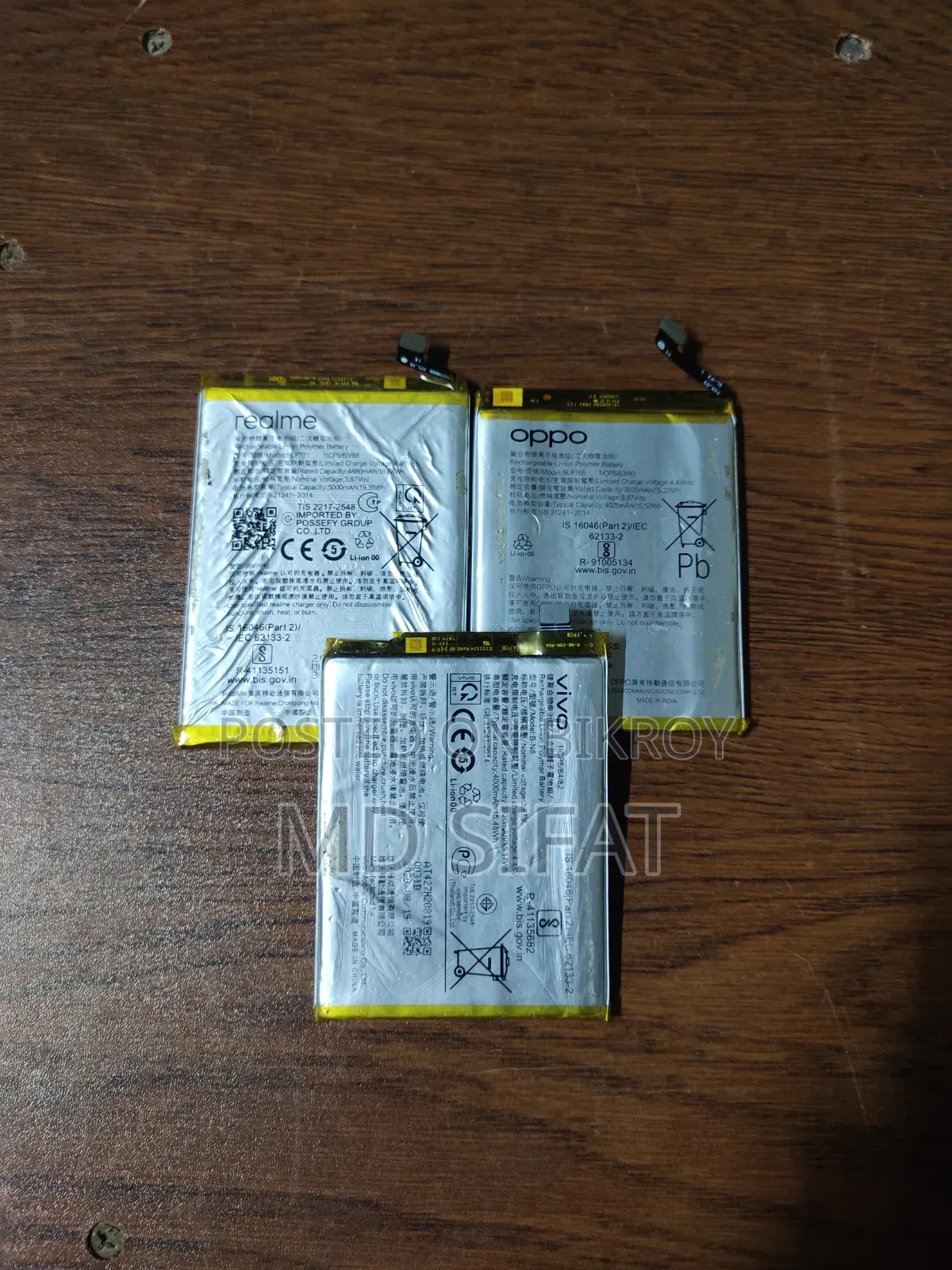 Three lithium phone batteries will be sold.