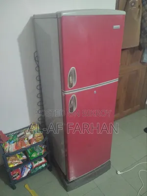 ফ্রিজ ২২৮ লিটার