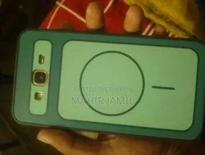 স্যামসাং গ্যালাক্সি জে৭ ১৬ জিবি গোল্ড