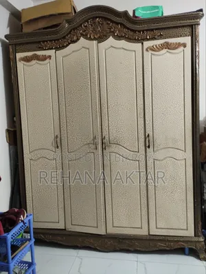 আলমারি ,মালেশিয়ান উড, সাদা, কালো ও গোল্ডেন কালার