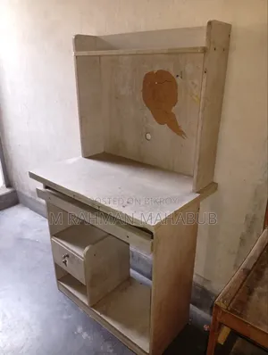 Reading Table / Computer Table