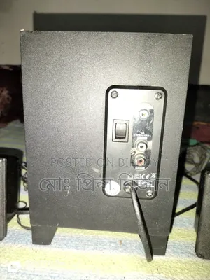ক্রিয়েটিভ সাউন্ড বক্স