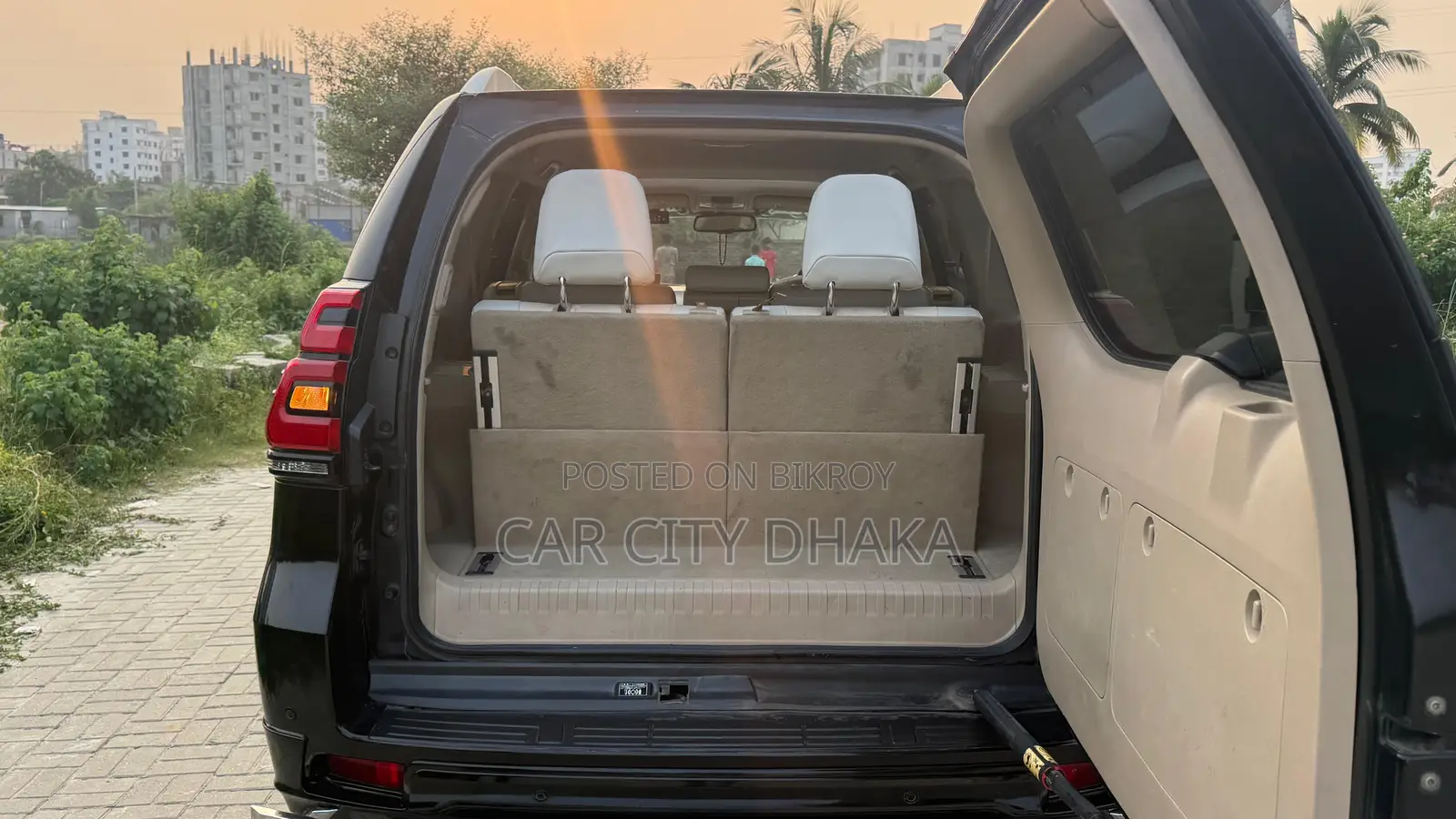 Toyota Land Cruiser Prado 2012 Black
