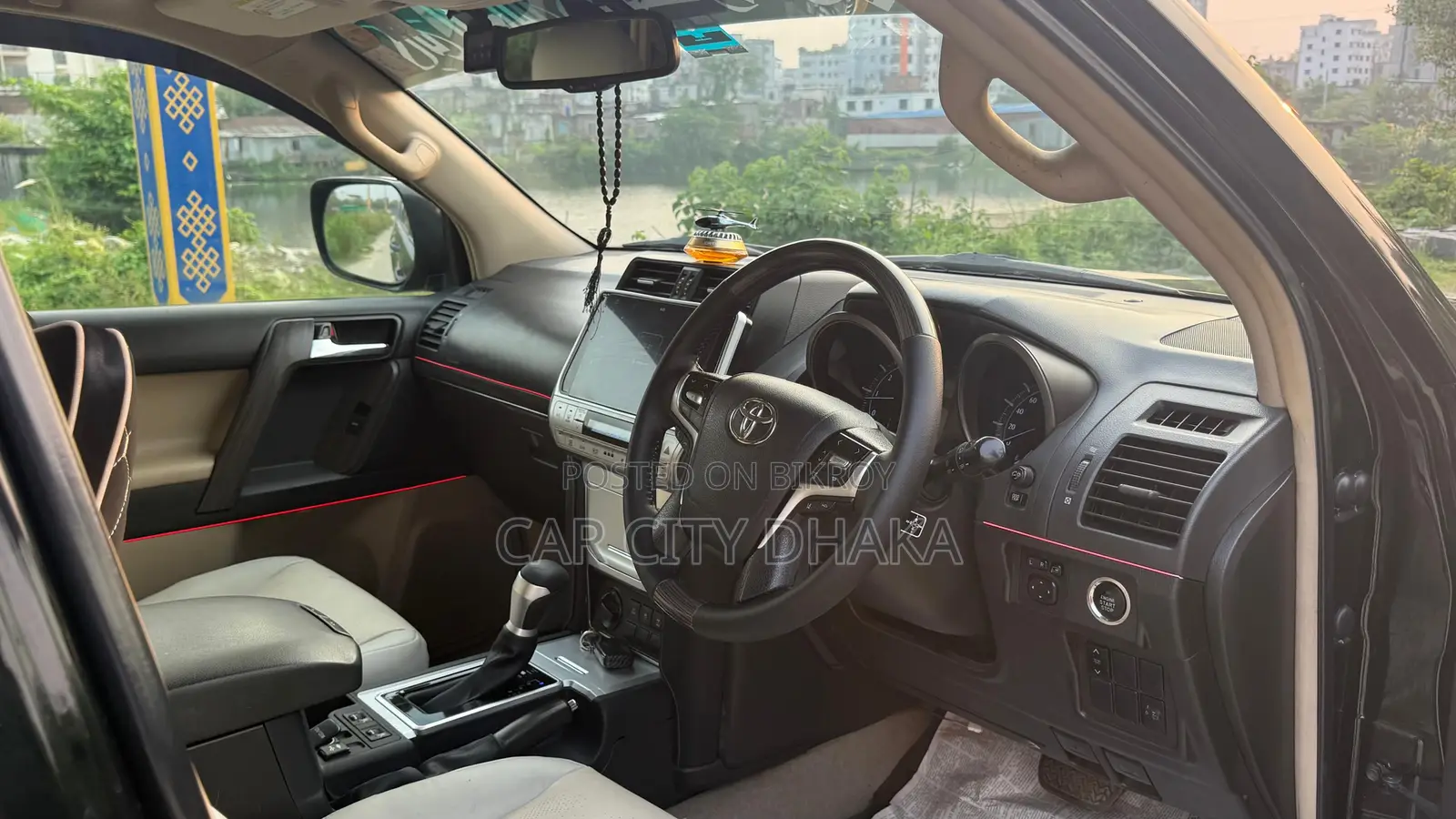 Toyota Land Cruiser Prado 2012 Black