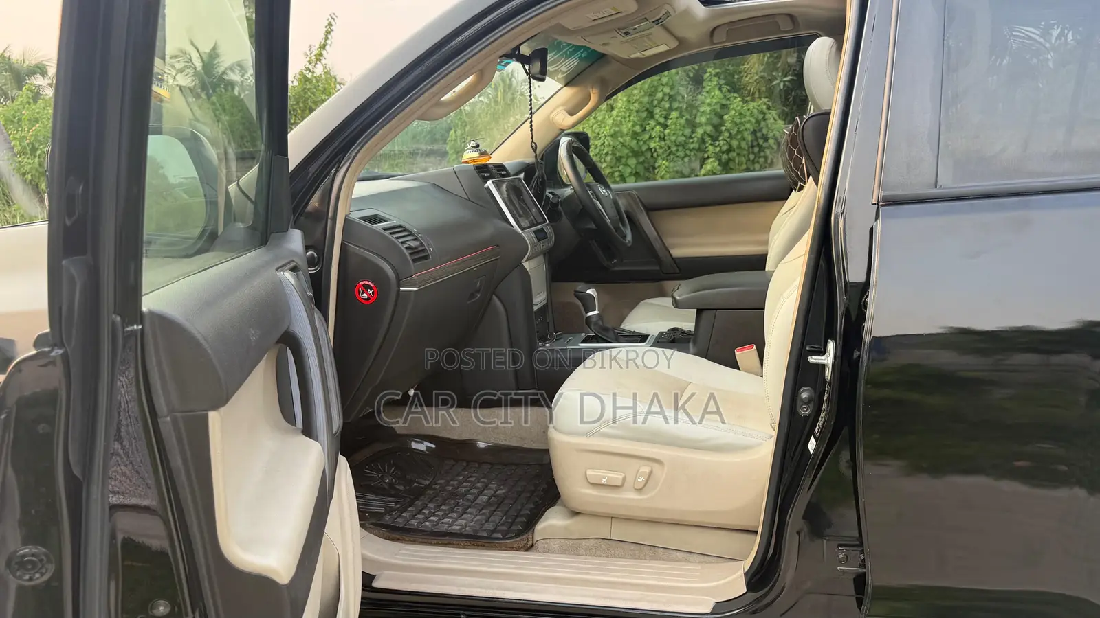 Toyota Land Cruiser Prado 2012 Black