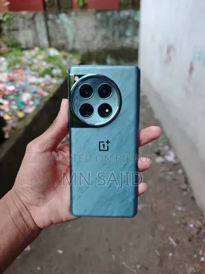 ওয়ানপ্লাস ১২ ২৫৬ জিবি সবুজ