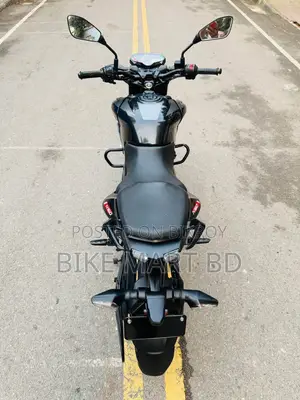 বাজাজ পালসার এন১৬০ ২০২৪ কালো