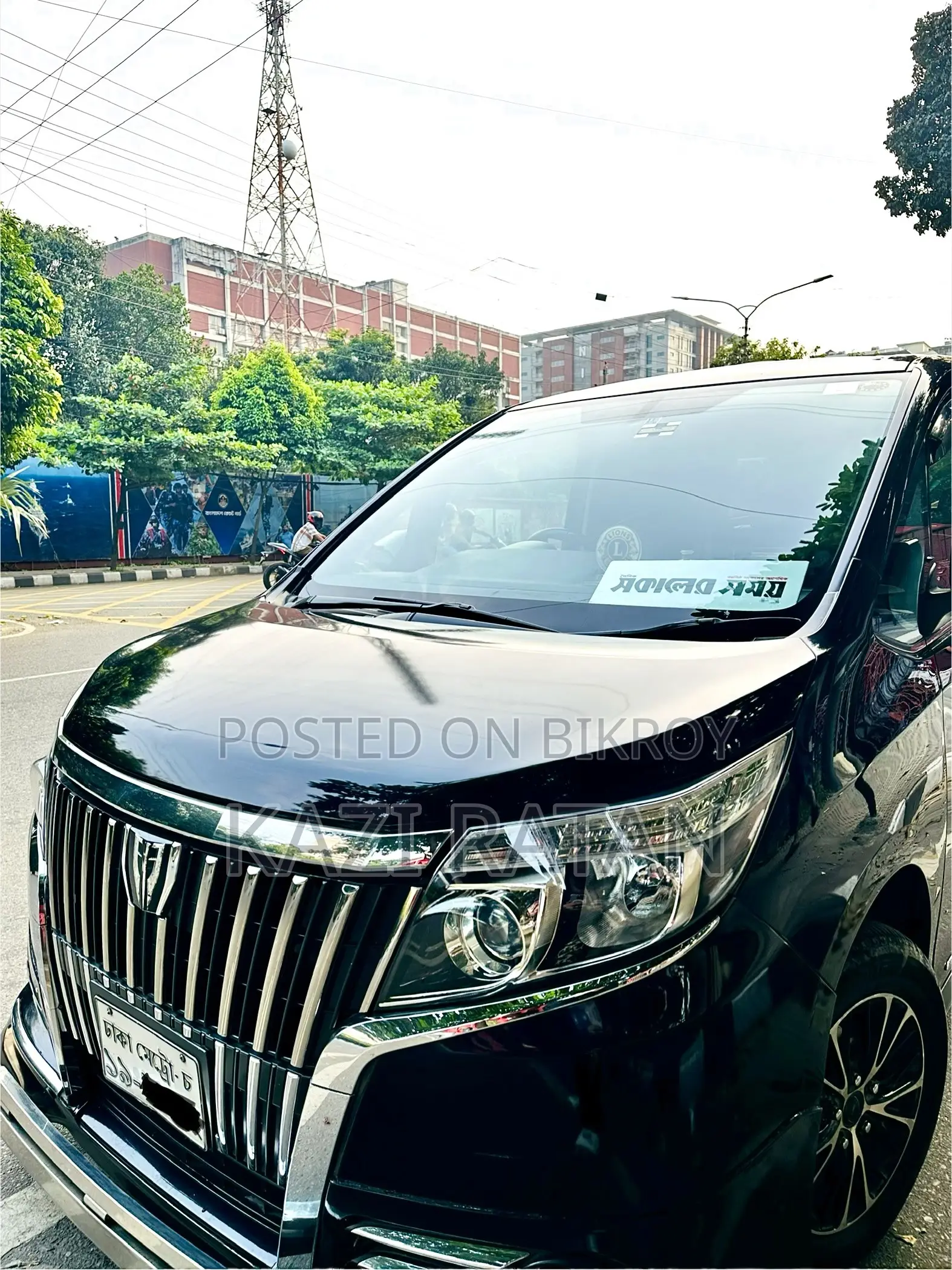 টয়োটা এসকায়ার ২.০ এফডব্লিউডি (৮ সিটার) ২০১৪ বেগুনি