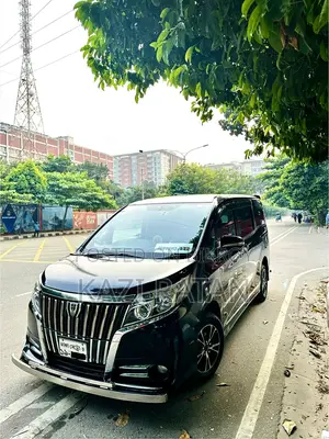 Toyota Esquire 2.0 FWD (8 seater) 2014 Purple