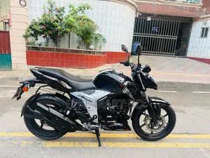 টিভিএস আপাচি আরটিআর ১৬০ ৪ভি ২০২৪ ব্ল্যাক
