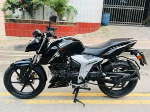 TVS Apache RTR 160 4V 2024 Black
