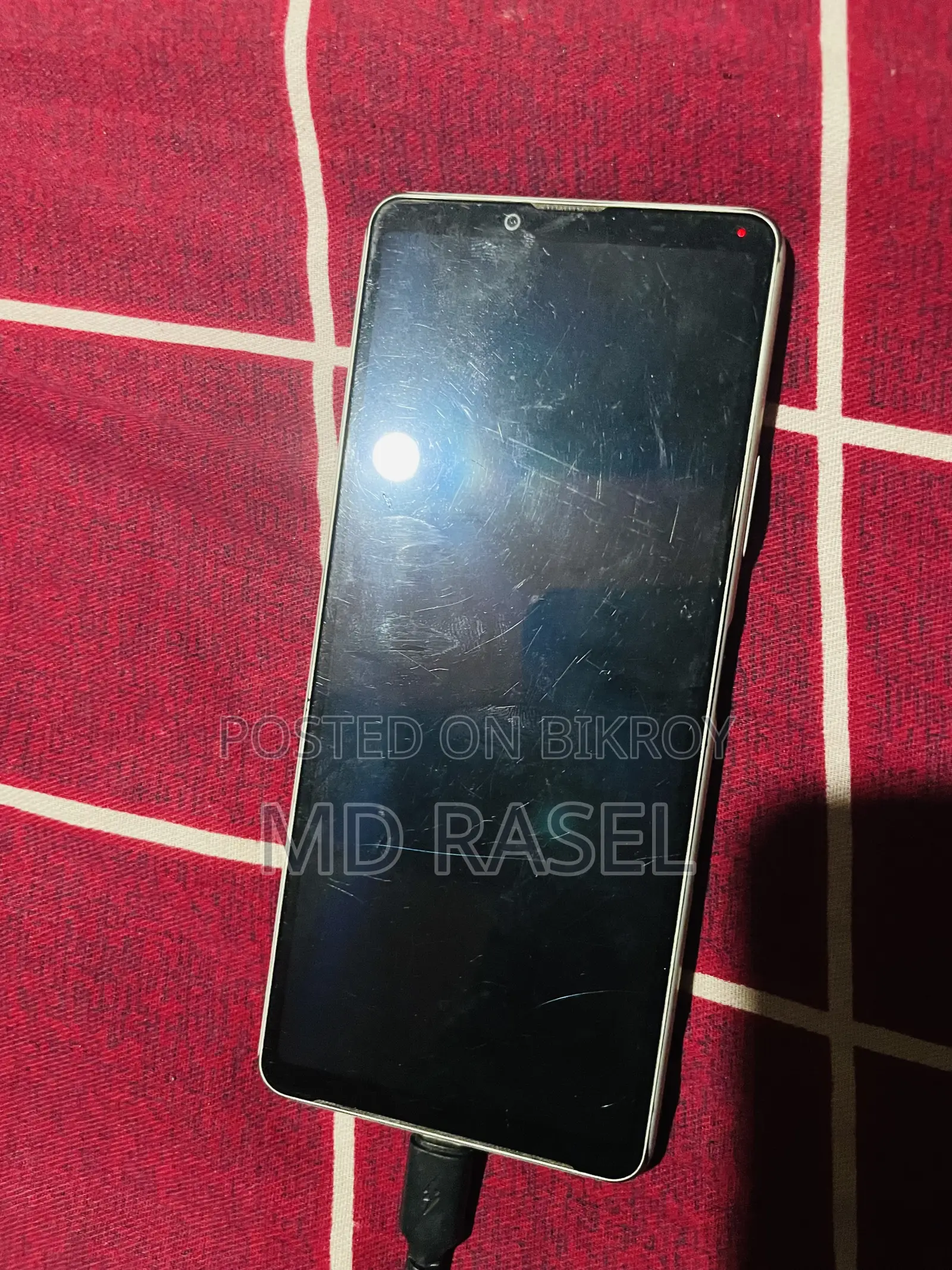 সনি এক্সপেরিয়া ১০ থার্ড জেনারেশন ১২৮ জিবি সাদা