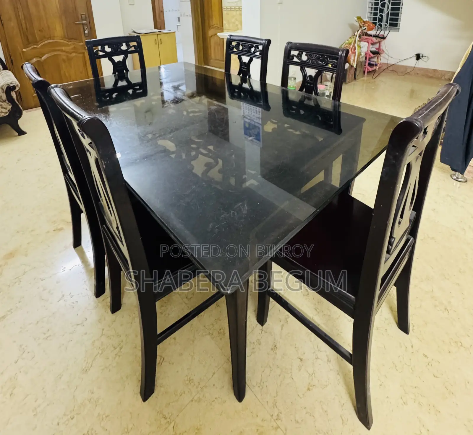 Dining Table for Sell