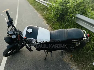 হিরো ২০২০ কালো