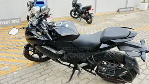 সুজুকি জিক্সার এসএফ ২০২১ ব্ল্যাক