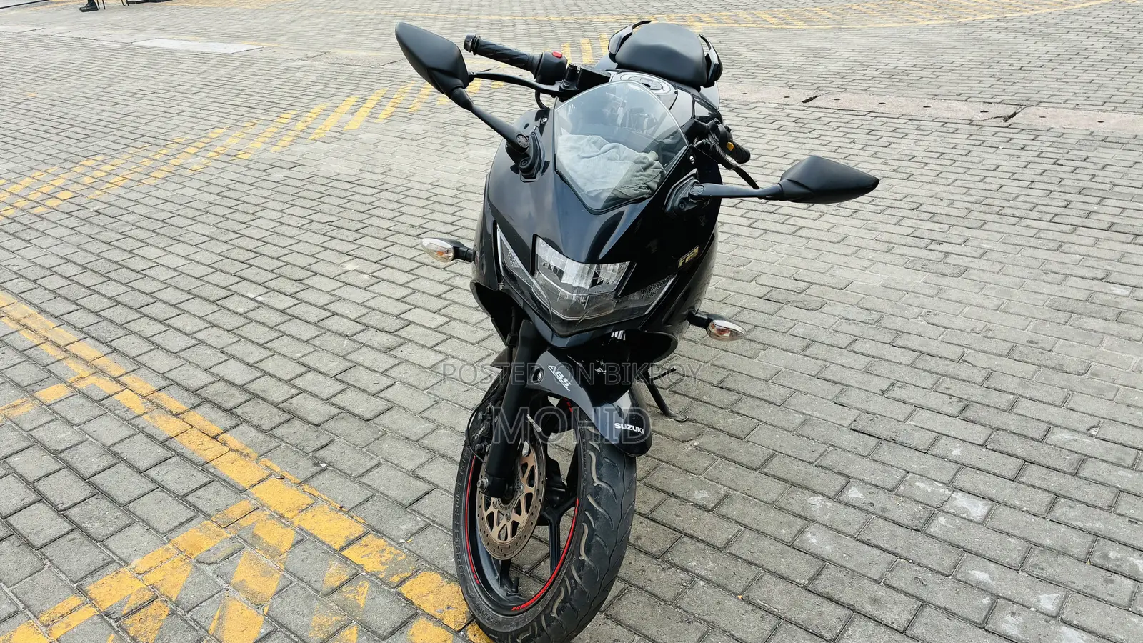 সুজুকি জিক্সার এসএফ ২০২১ ব্ল্যাক