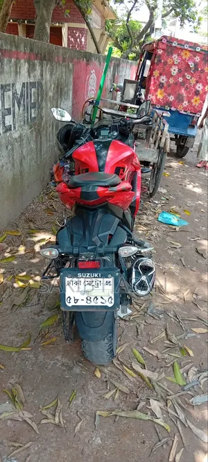 সুজুকি জিক্সার এসএফ ২০২২ লাল