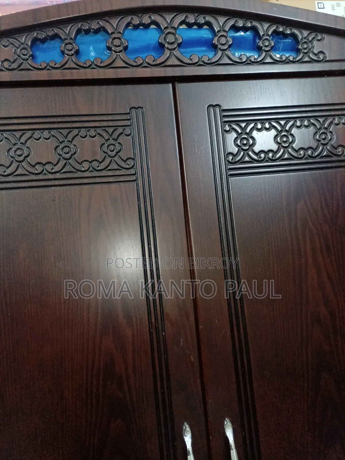 Wooden Almirah for Sale