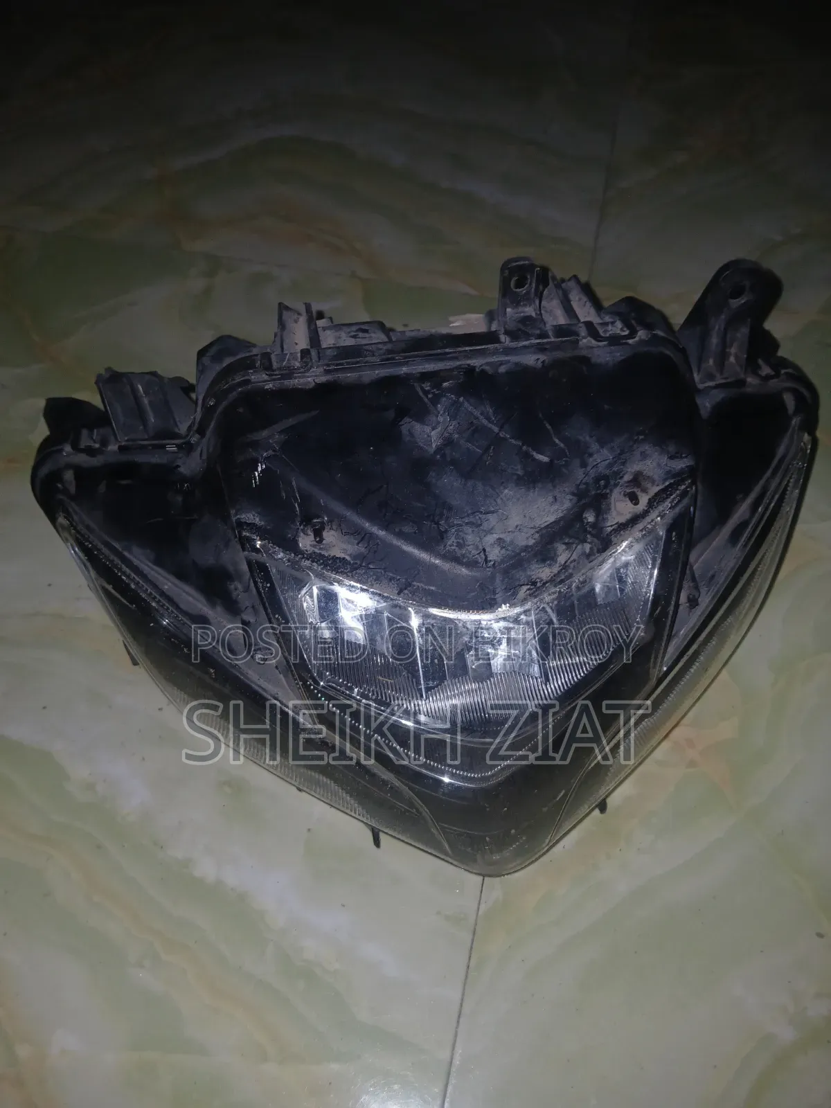 Gixxer Sf Headlight, Lock Set,