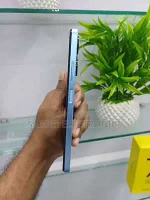 ইনফিনিক্স হট ৩০আই ১২৮ জিবি ব্লু