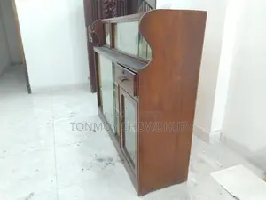 Wooden Showcase (Teak Wood)