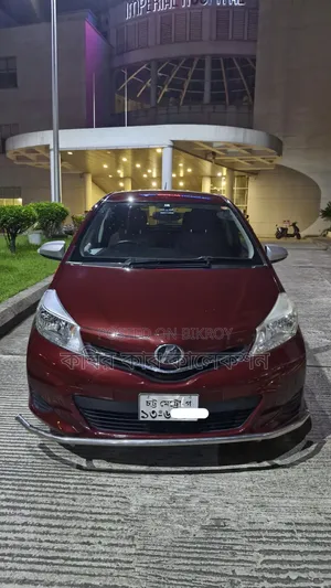 Toyota Vitz 2012 Maroon