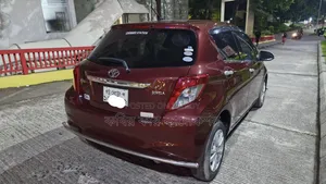 Toyota Vitz 2012 Maroon