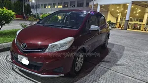 Toyota Vitz 2012 Maroon