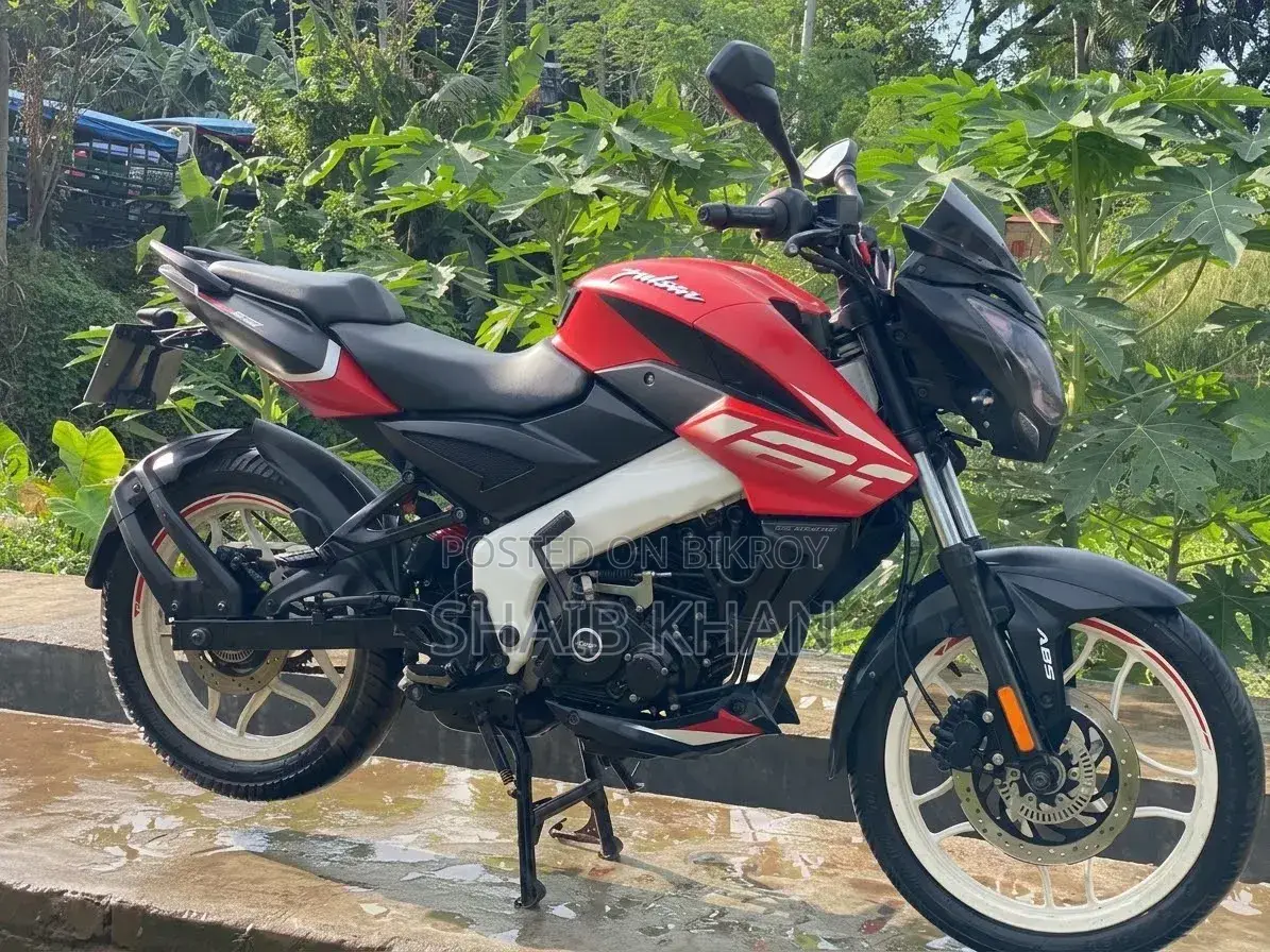 বাজাজ পালসার এনএস ১৬০ ২০২১ লাল
