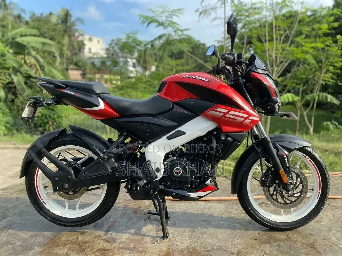 বাজাজ পালসার এনএস ১৬০ ২০২১ লাল
