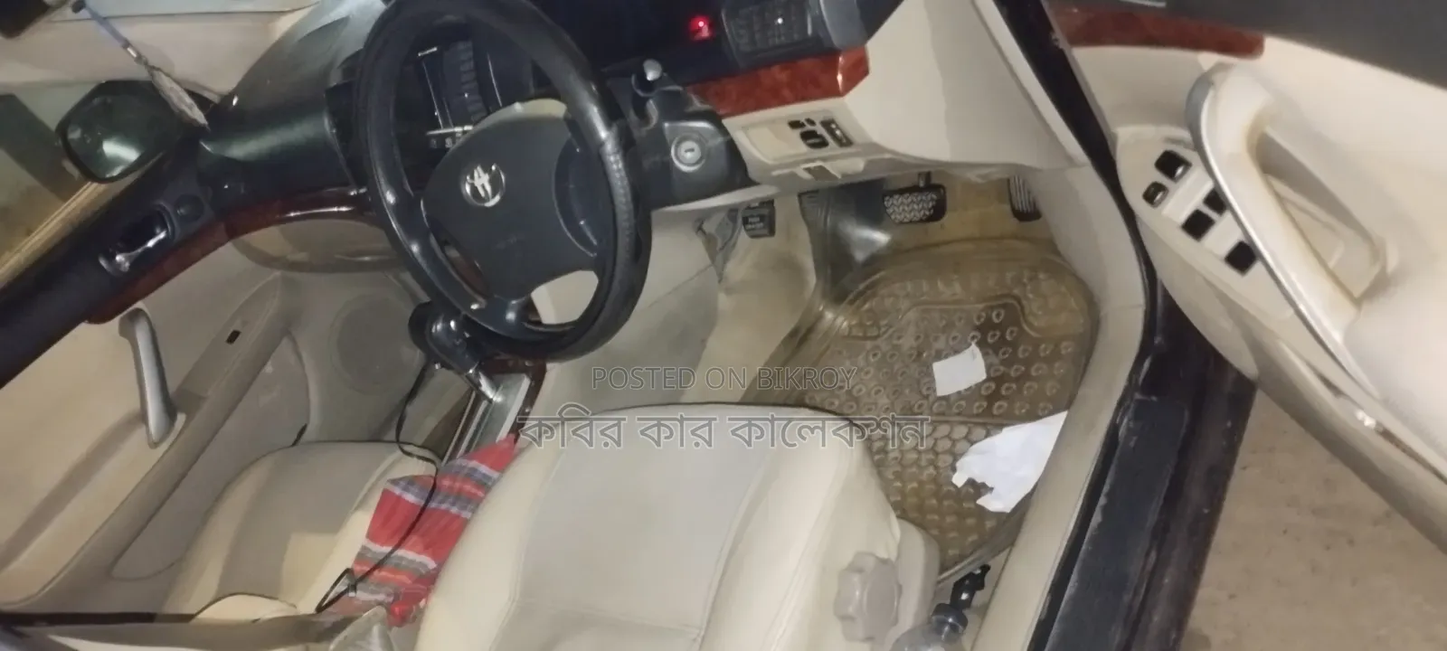 টয়োটা প্রিমিও ২০০২ মেরুন