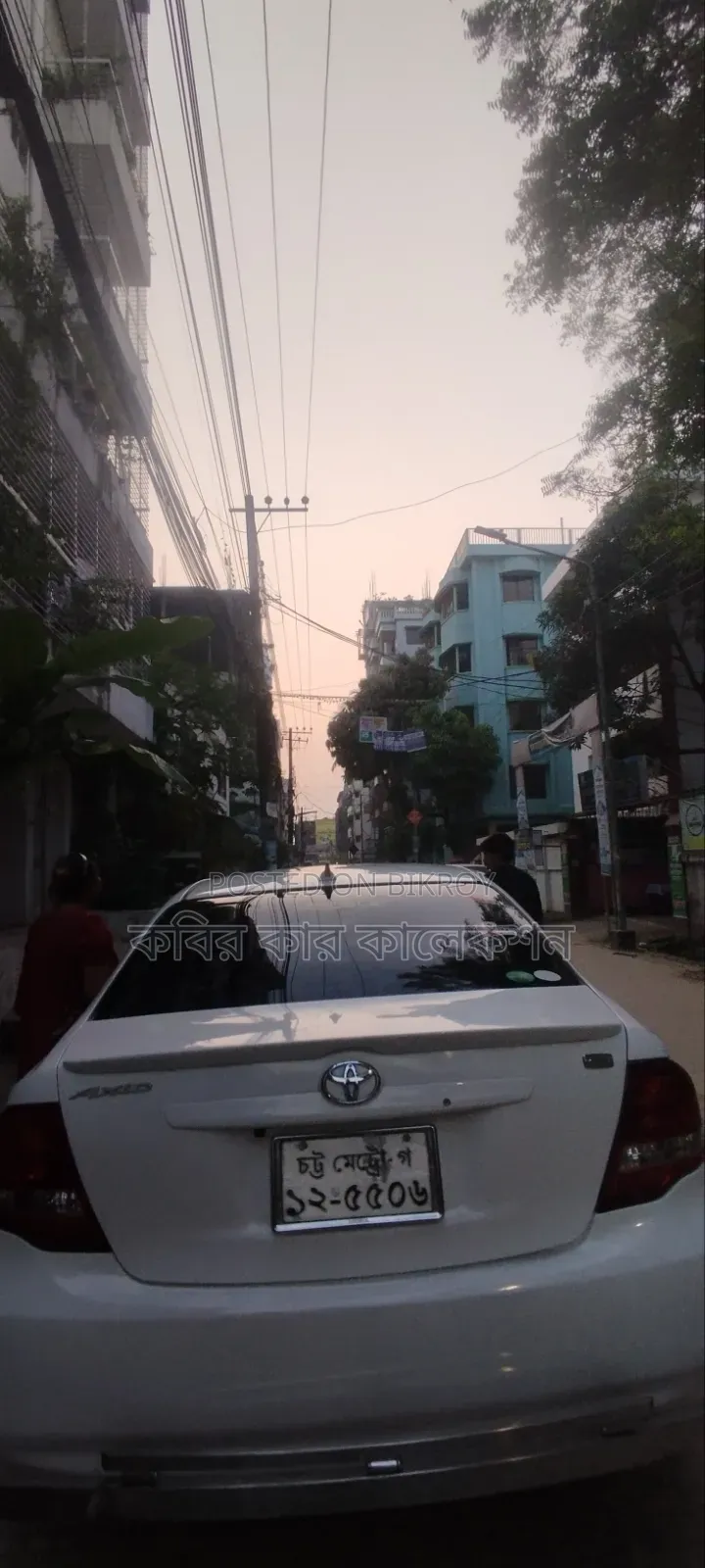 টয়োটা করোল্লা ফিল্ডার ২০১২ রূপালী