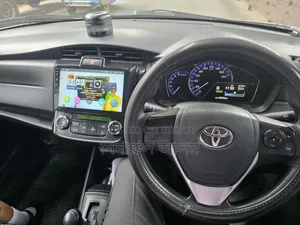 Toyota Axio 1.5 Hybrid 2WD 2015 Silver