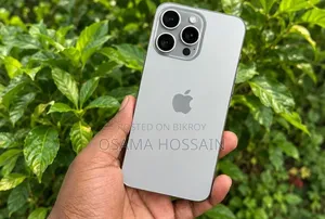 অ্যাপল আইফোন ১৫ প্রো ম্যাক্স ২৫৬ জিবি হোয়াইট