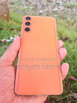 Samsung Galaxy F55 128 GB Orange