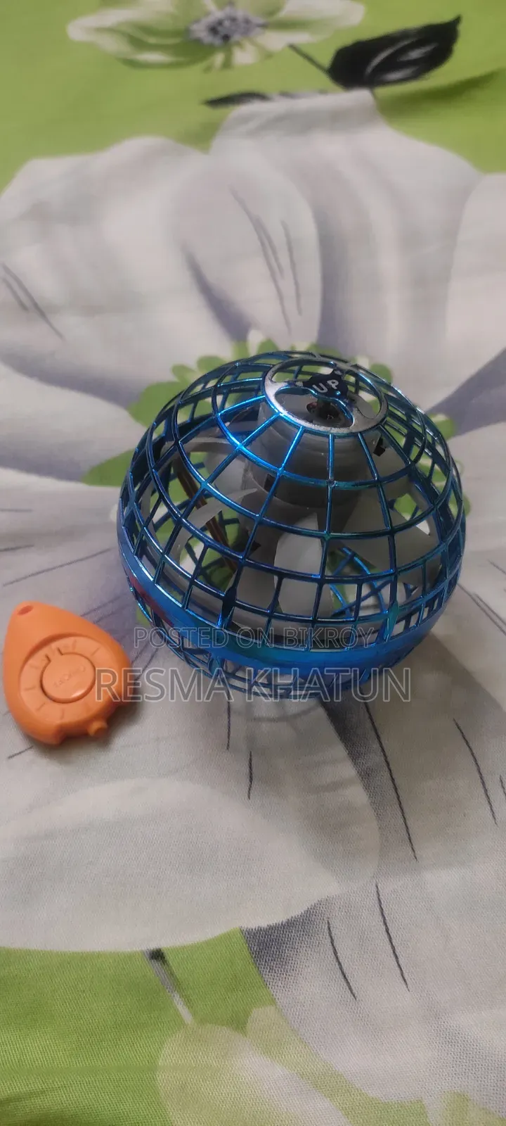 Flying Boomerang Ball