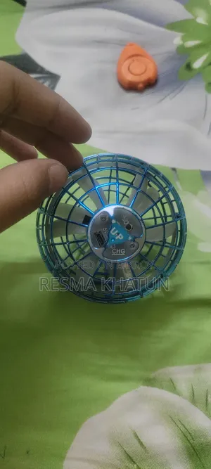 Flying Boomerang Ball