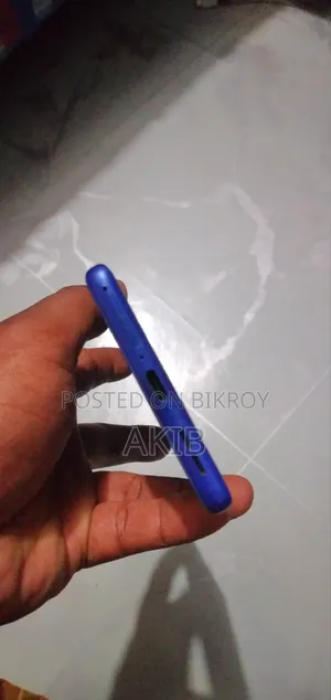 মোটোলোরা মোটো জি৮৫ ২৫৬ জিবি ব্লু