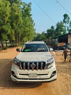 টয়োটা ল্যান্ড ক্রুজার ৪.০ ভি৬ জিএল ২০১২ পার্ল